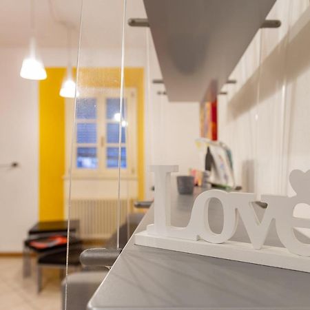 Casa Vacanze Penelope In Centro Storico Trieste Eksteriør bilde