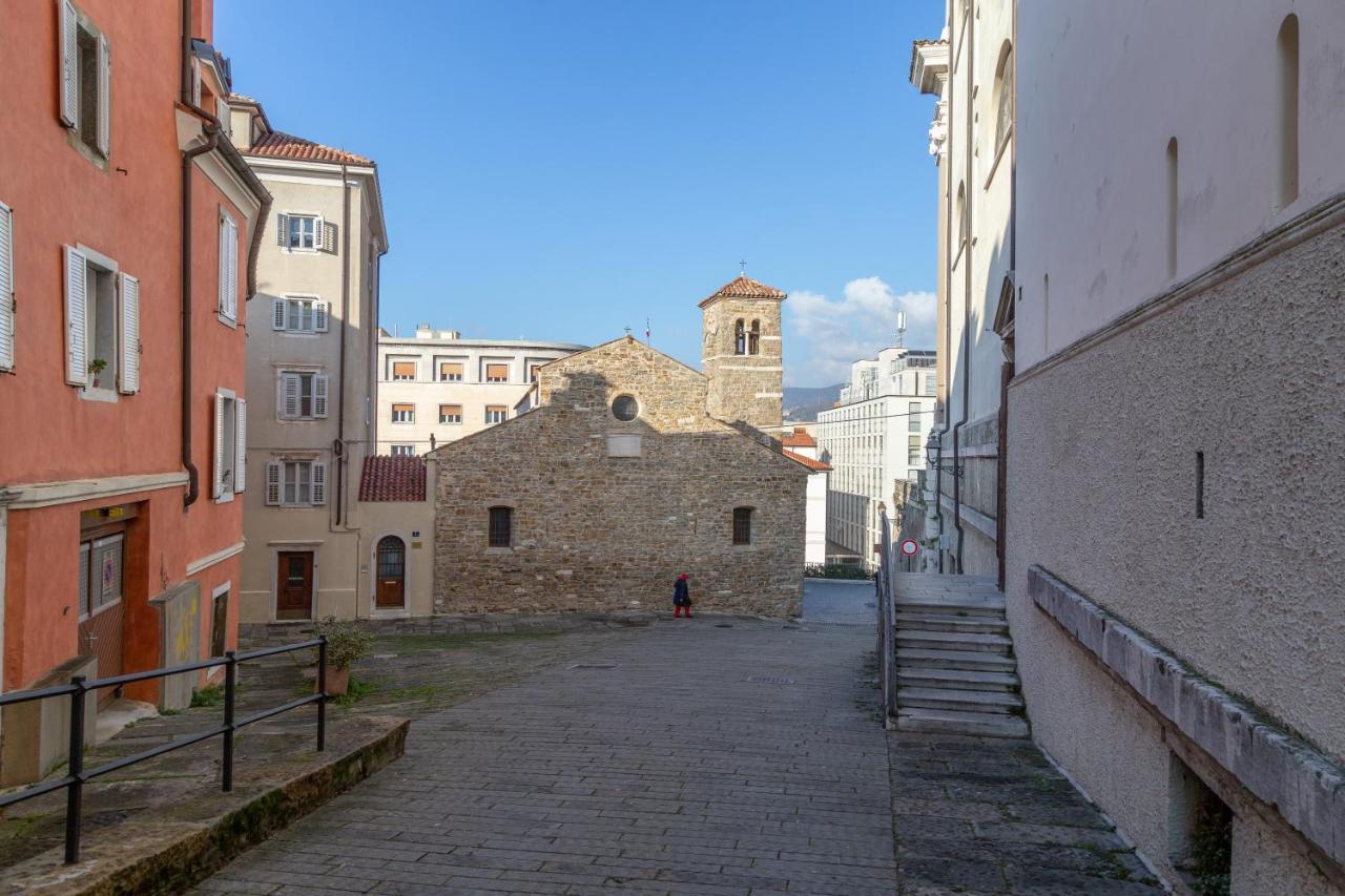 Casa Vacanze Penelope In Centro Storico Trieste Eksteriør bilde